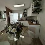 La Casa De Paseka Адехе