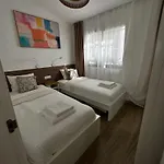 Апартаменти La Casa De Paseka Адехе