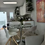 La Casa De Paseka * Адехе
